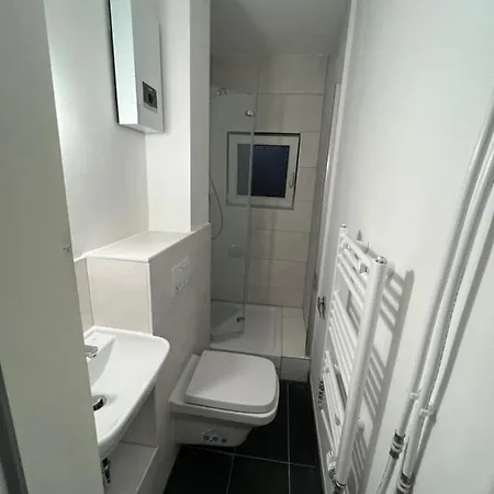 Monteurzimmer * Дуйсбург