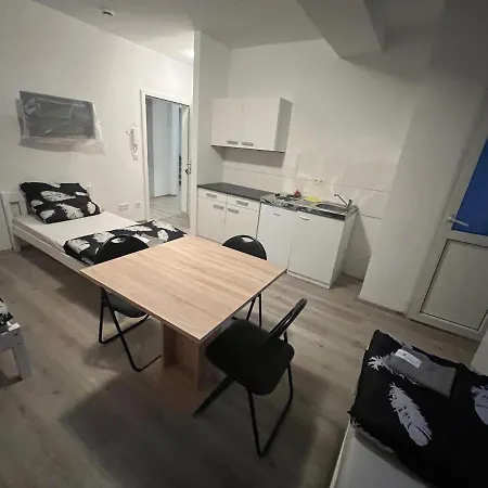 Апартаменты Monteurzimmer *